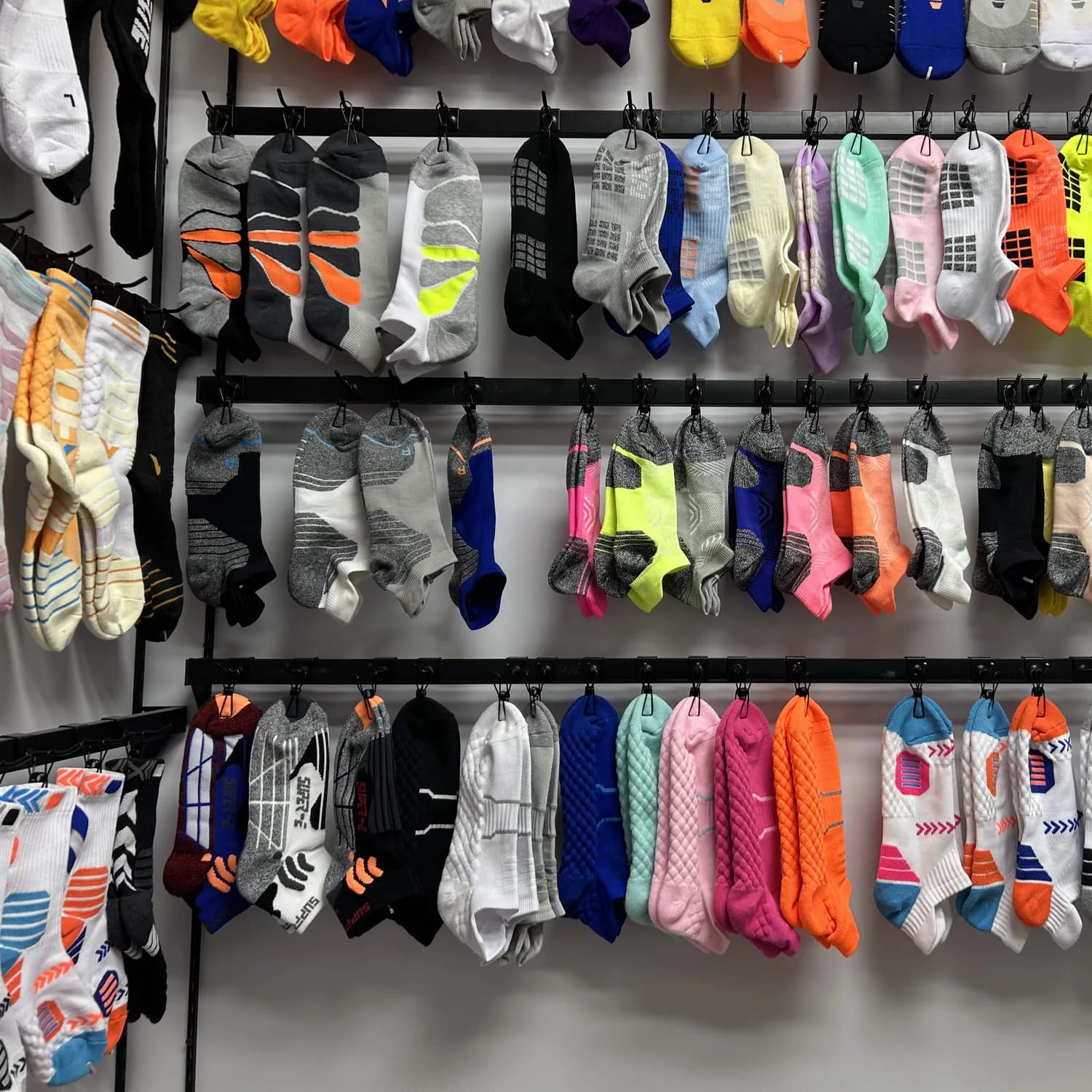 Low MOQ Custom Socks: Why 50 Pairs Changes Everything — Soxfun custom sock guide